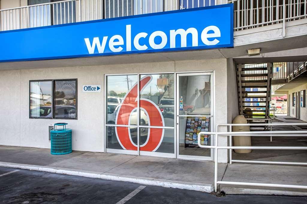 6 Williams, Ca Williams